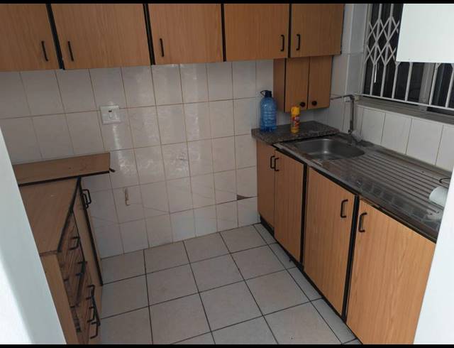 2 BEDROOM PROPERTY TO RENT IN OVERPORT